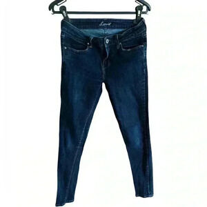 Levi skinny jeans
